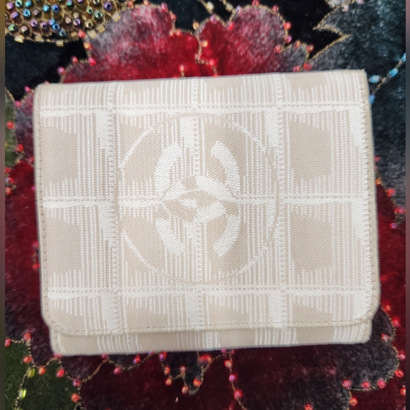 CHANEL Handbags - Chanel Wallet